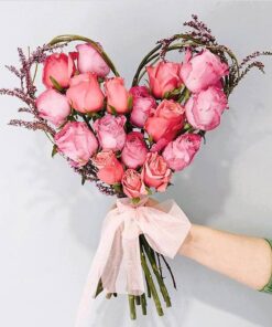 Basic warm - Hoa cưới cầm tay