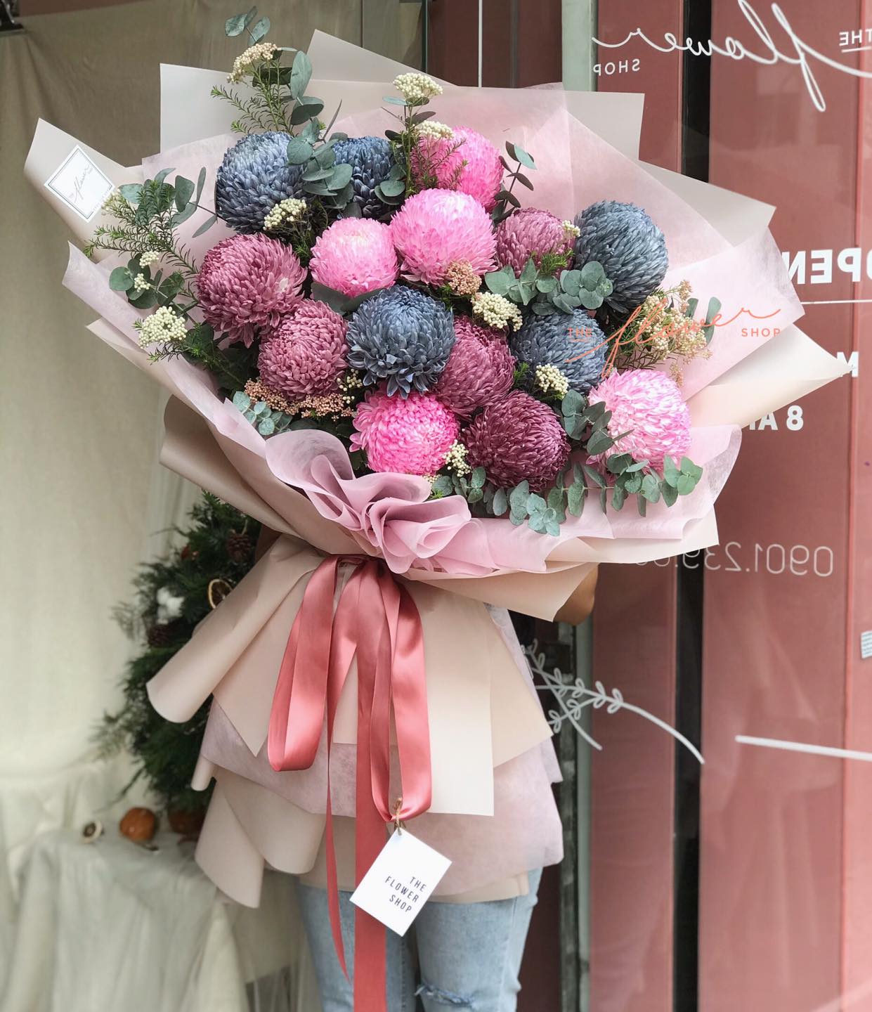 Tặng hoa tốt nghiệp