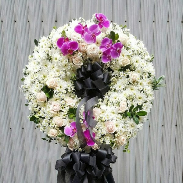 Bó hoa đẹp sang trọng dành cho tang lễ