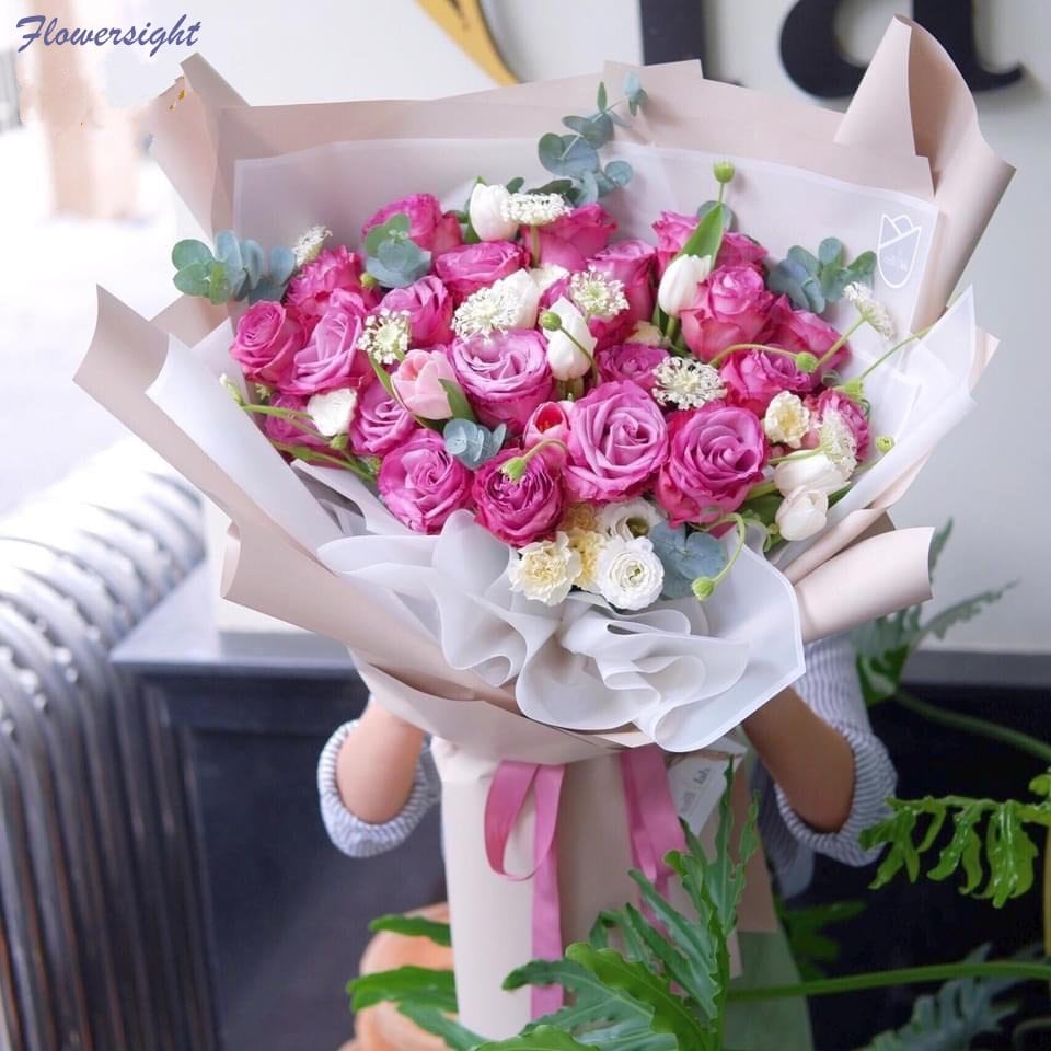 Hoa hồng tím đẹp và tươi mang ý nghĩa cô đơn chung thủy