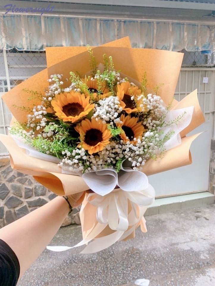 Bó hoa hướng dương tặng bạn gái ý nghĩa