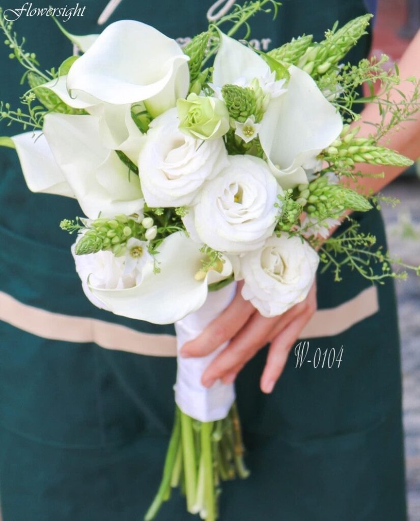 Ngoài ra, hoa rum cưới đang là sự lựa chọn làm hoa cầm tay của cô dâu