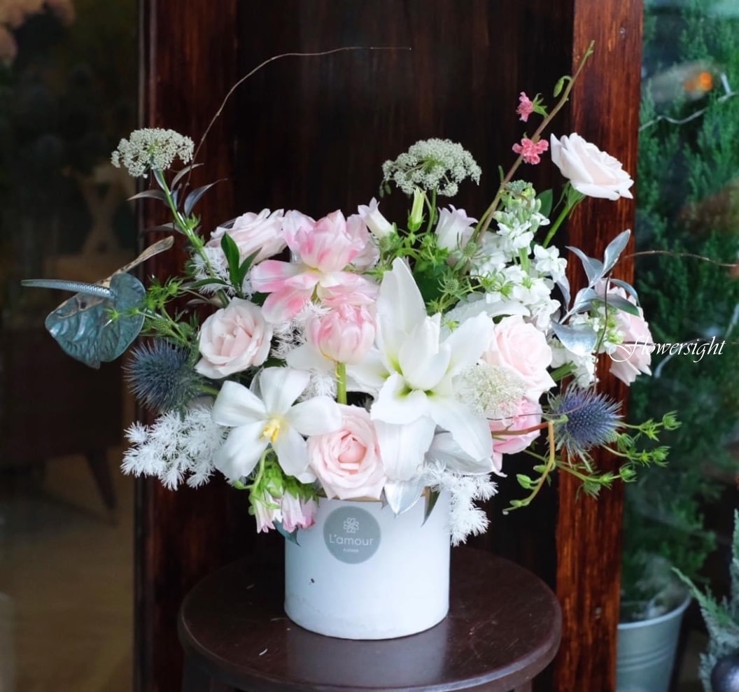 Hộp hoa ly hết hợp hoa hồng