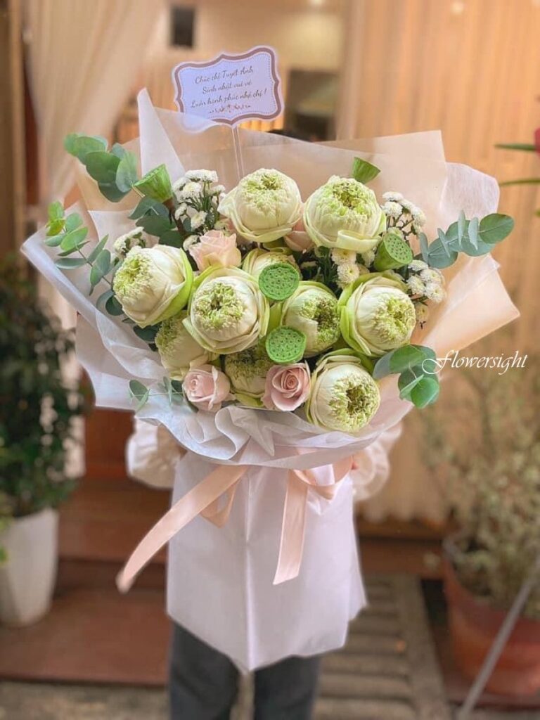 Bó hoa sen sinh nhật tháng 7