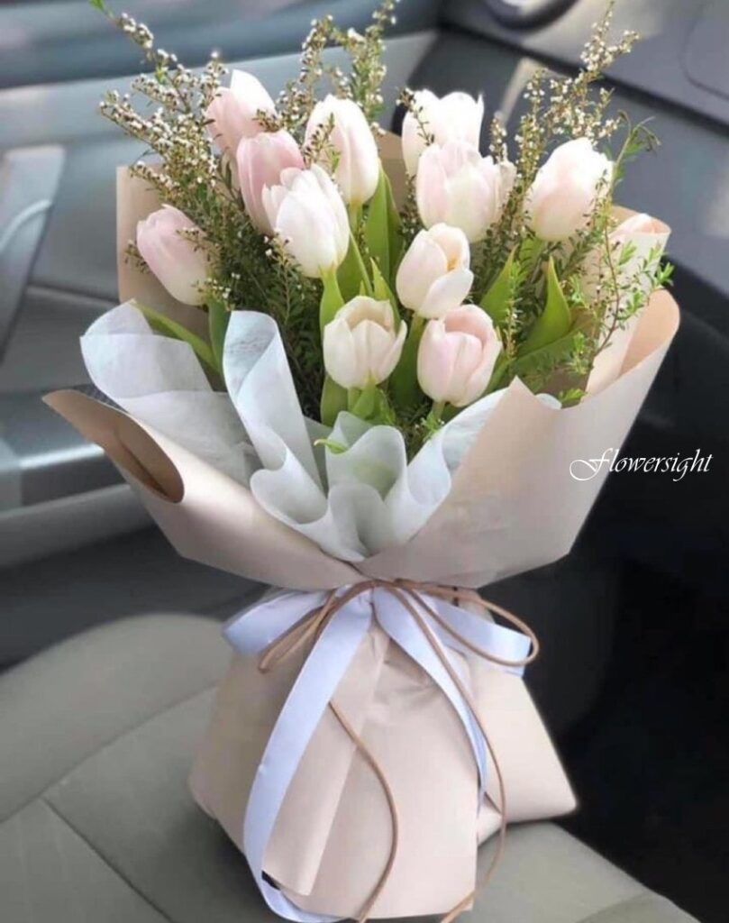 Hoa sinh nhật tháng 7 hoa tulip hồng nhạt