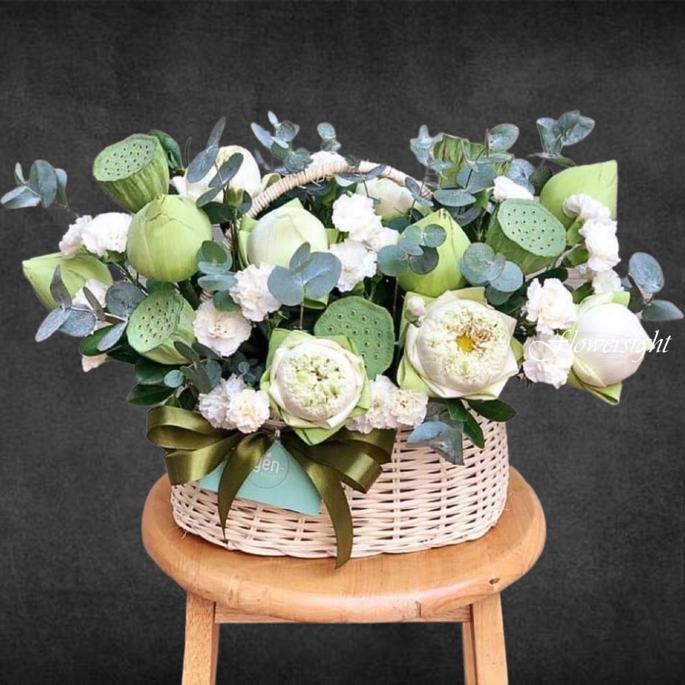 giỏ hoa sen trắng