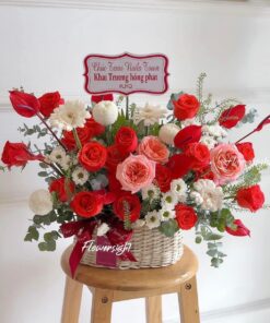 giỏ hoa hồng đỏ Sắc thắm