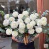 Giỏ hoa tươi ánh trăng đẹp giá rẻ tại TPHCM