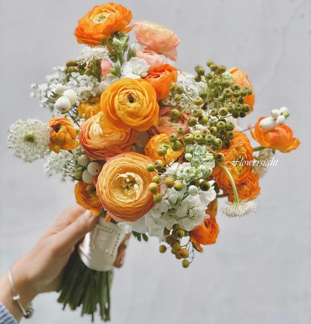 hoa cưới cầm tay Ngày rực rỡ