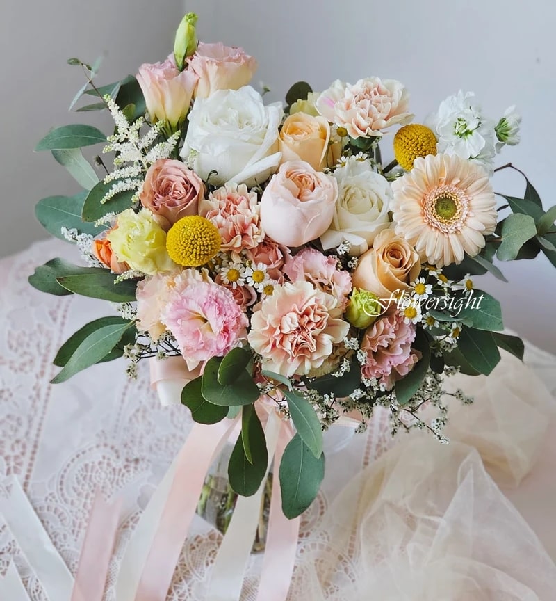 hoa cưới cầm tay