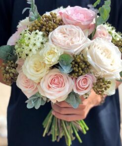 hoa cưới cầm tay Gorgeous Flora
