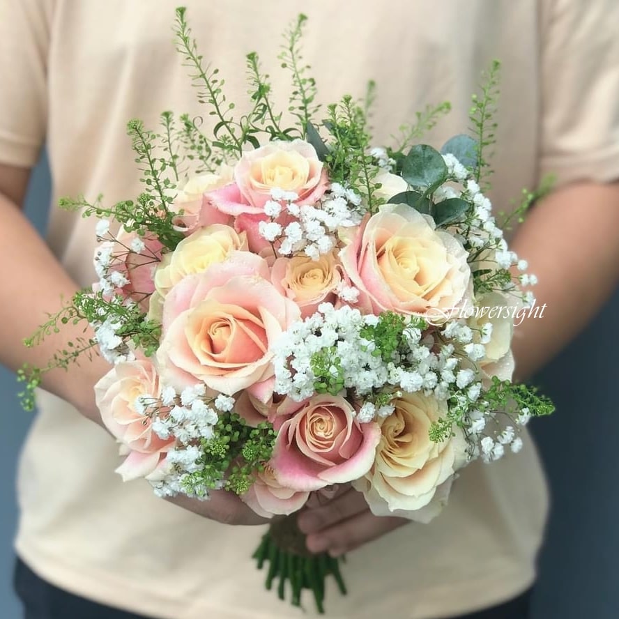 hoa cưới hoa hồng đơn giản Glossy Wedding