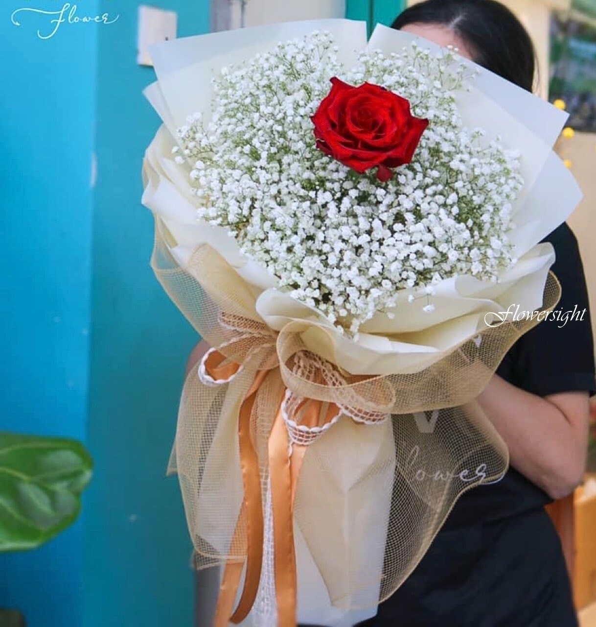 hoa mừng tốt nghiệp baby và 1 bông hồng đỏ - "Lời Tỏ tình"