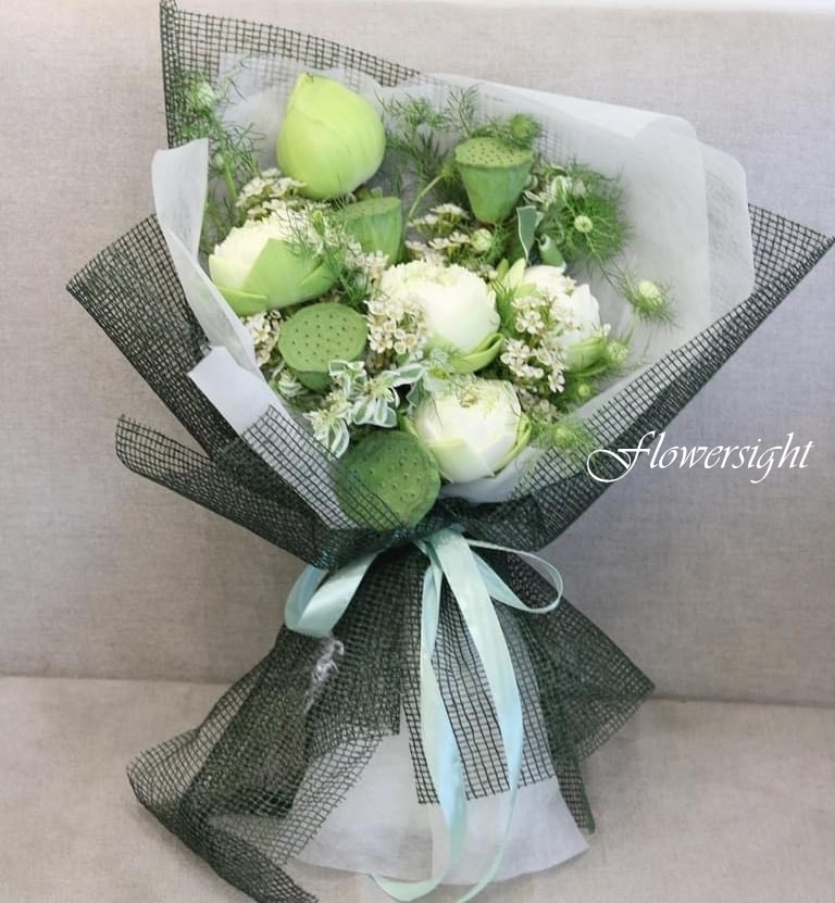 hoa mừng tốt nghiệp hoa sen "Sự hoàn hảo"