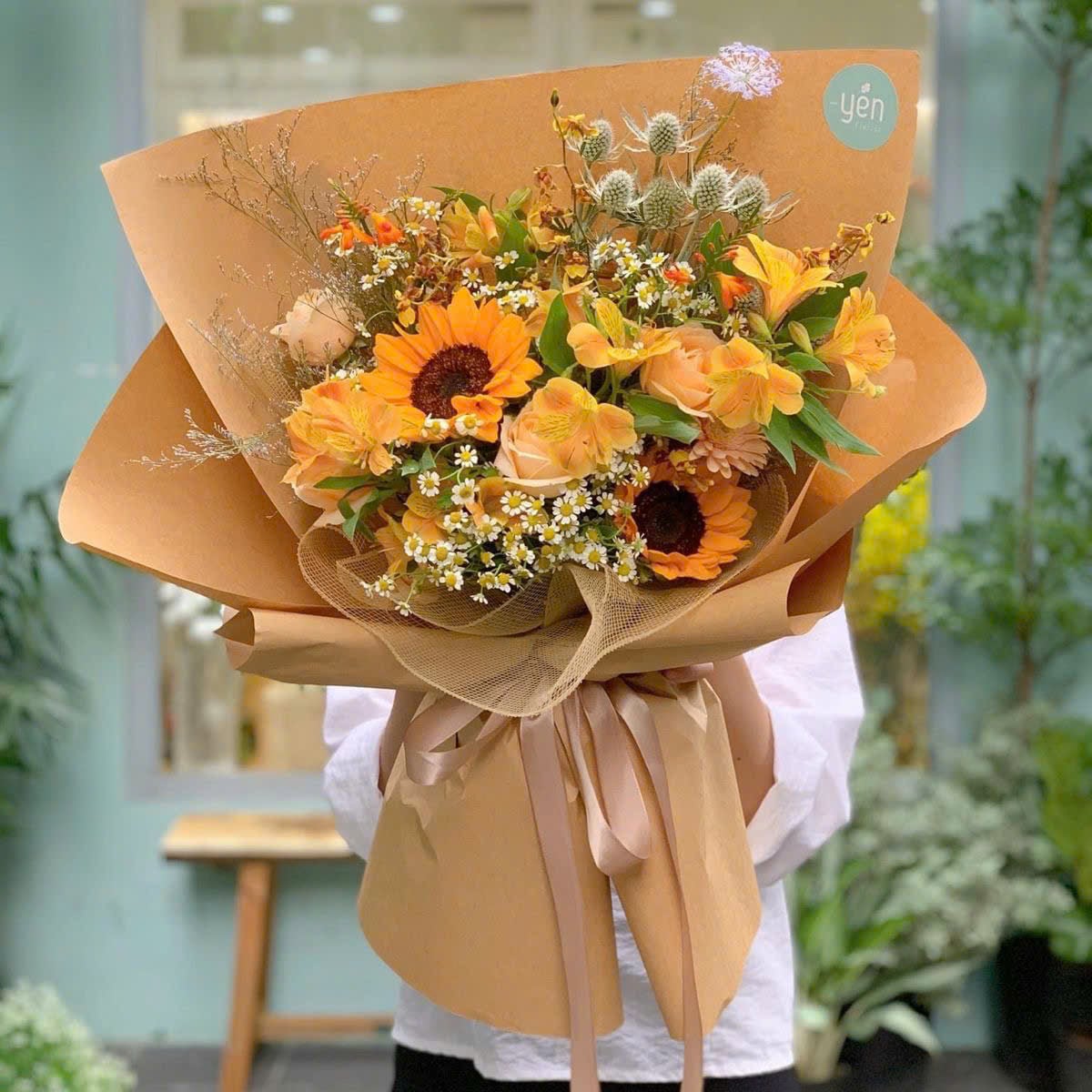 Hoa tốt nghiệp nắng mùa xuân