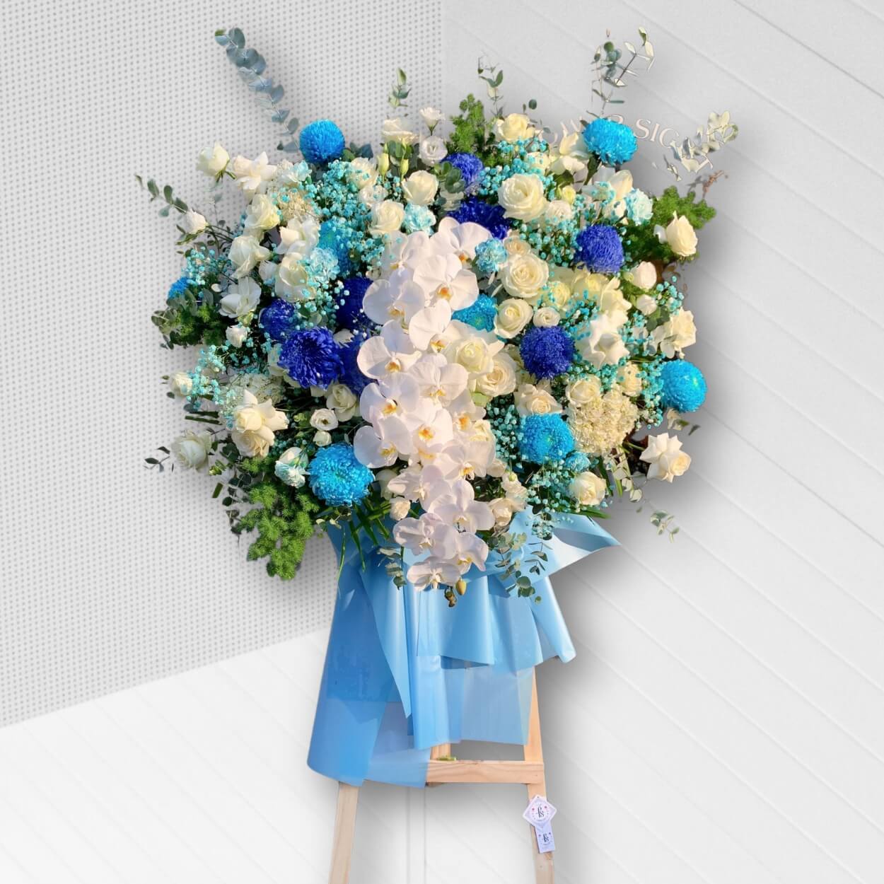 Kệ hoa đồng hành phát triển