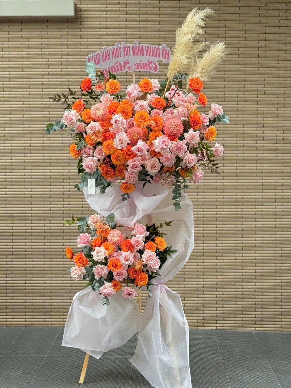 Kệ hoa khai trương