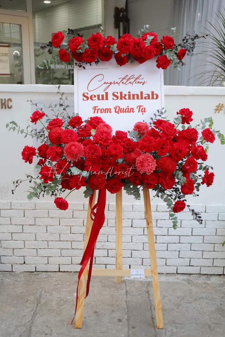 Kệ hoa khai trương vững bước