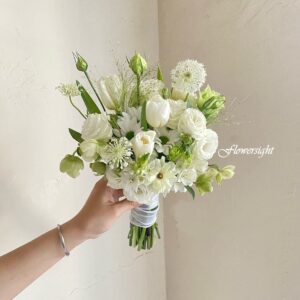 Bó hoa cưới cầm tay cát tường đẹp