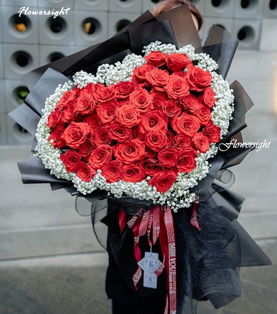 Bó hoa hình trái tim là món quà ngọt ngào để bạn gửi gắm cho người mình yêu