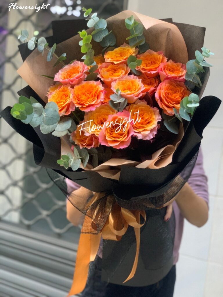 Bó hoa hồng cam xinh xắn từ Flower Sight