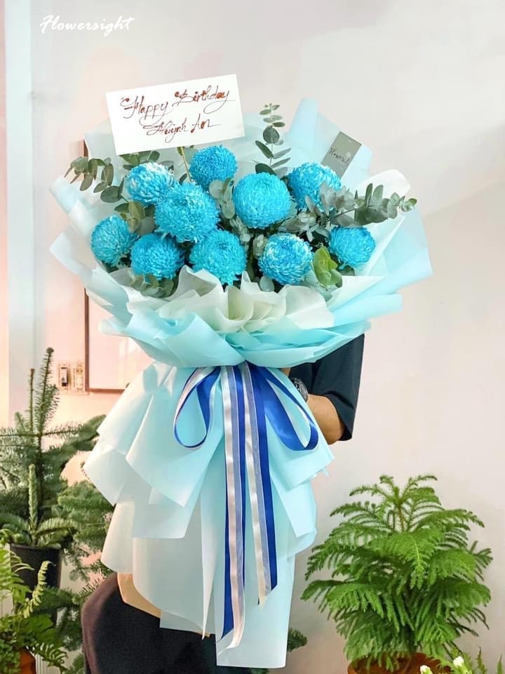 Bó hoa cúc mẫu đơn màu xanh dương