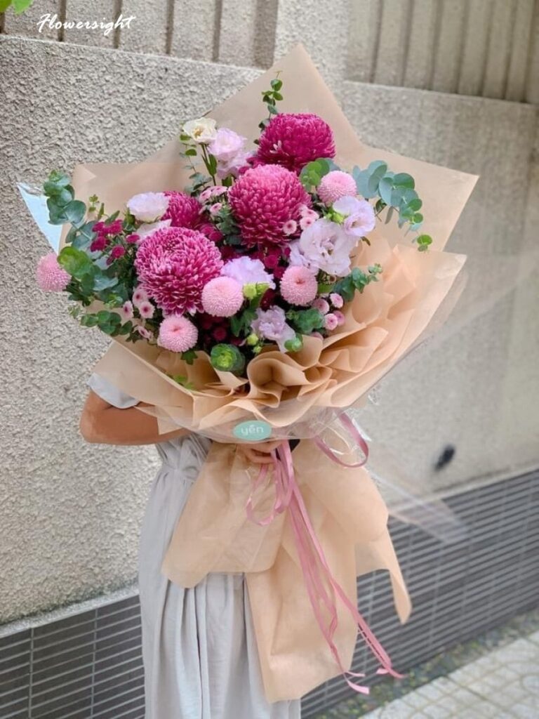 Bó hoa cúc ping pong mang biểu tượng của sự hạnh phúc