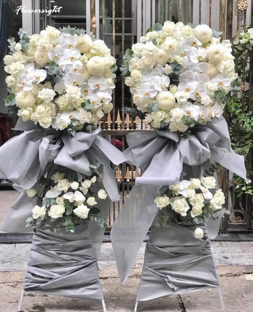 Vòng Hoa cúc trắng - Sự tiếc nuối, nhớ nhung người đã khuất