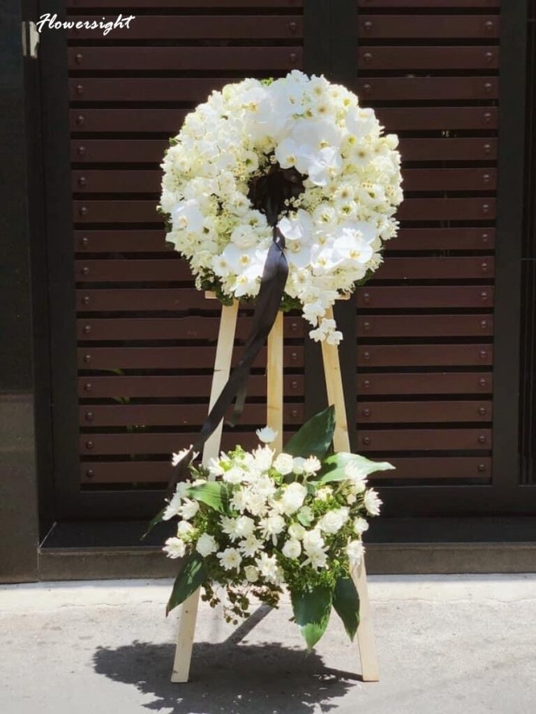 Vòng hoa cúc trắng