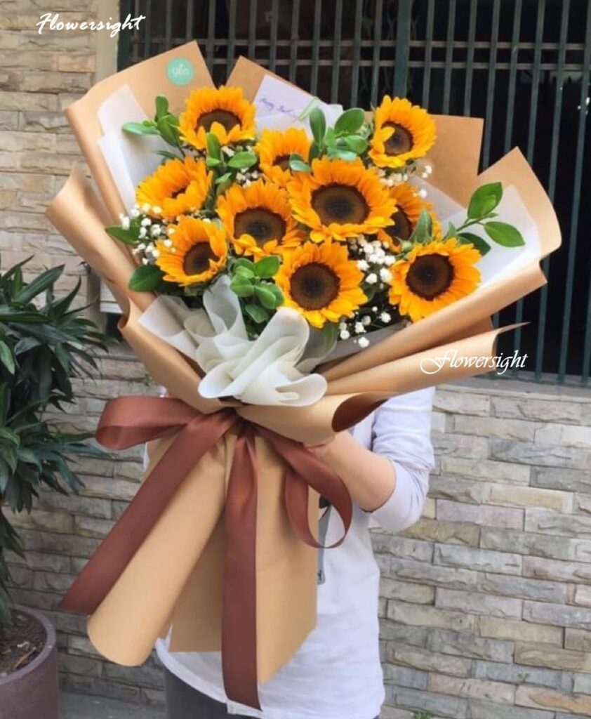 Hoa hướng dương bọc giấy báo - rực rỡ chói chang