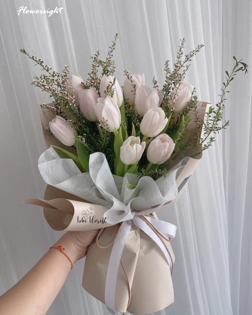 Hoa tulip là loài hoa tượng trưng cho sự mạnh mẽ tại FlowerSight