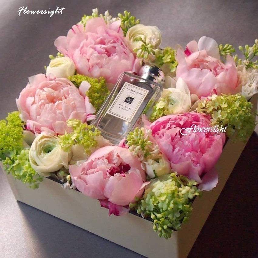 Hộp hoa mẫu đơn hồng - nhẹ nhàng mà yêu kiều