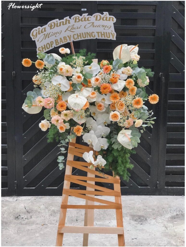 Kệ hoa khai trương