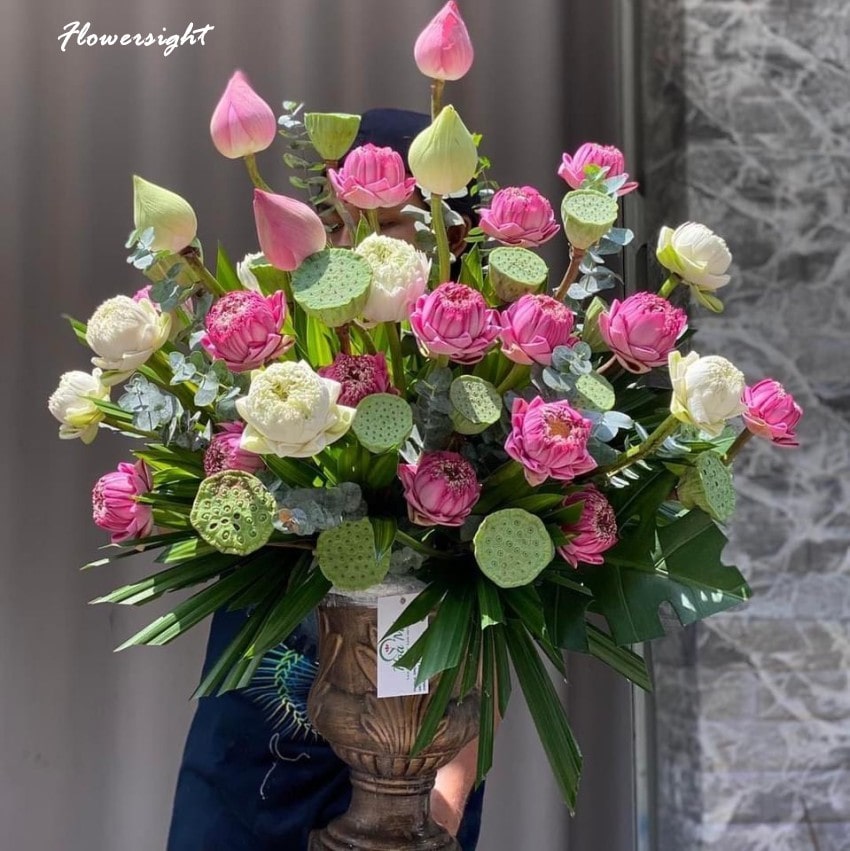 Mẫu giỏ hoa sen để bàn thờ đẹp