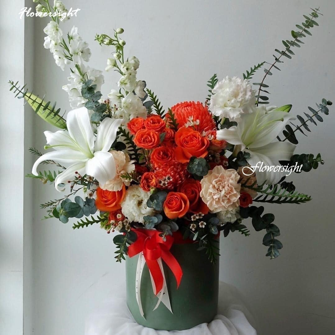 Sang trọng và tinh tế với mẫu hộp hoa tươi tròn