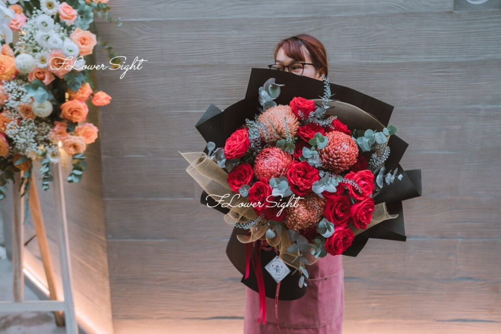 Ý nghĩa số hoa hồng 12 bông kèm cúc mẫu đơn