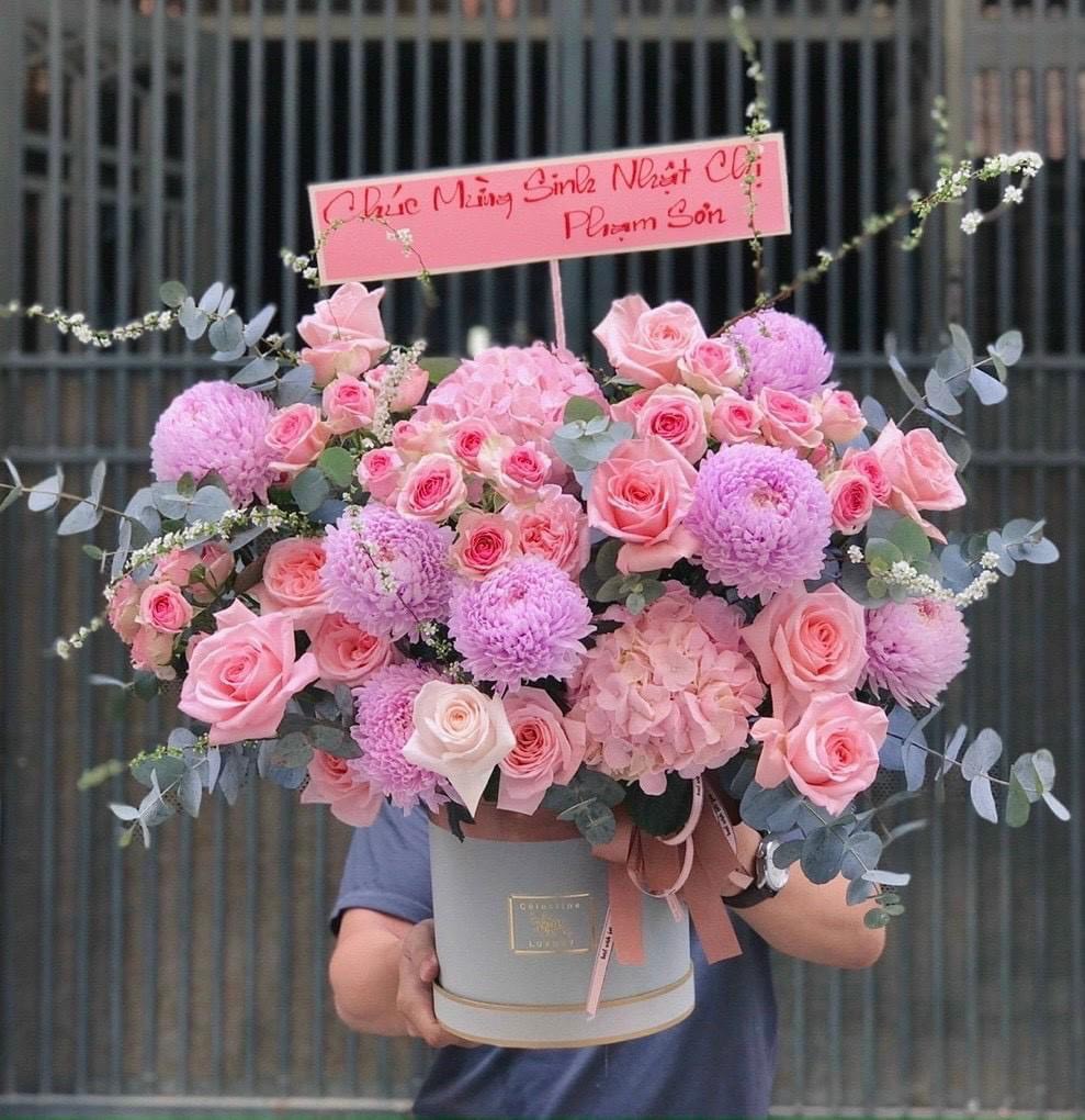 Hộp hoa cúc mẫu đơn tím dành tặng sinh nhật ý nghĩa