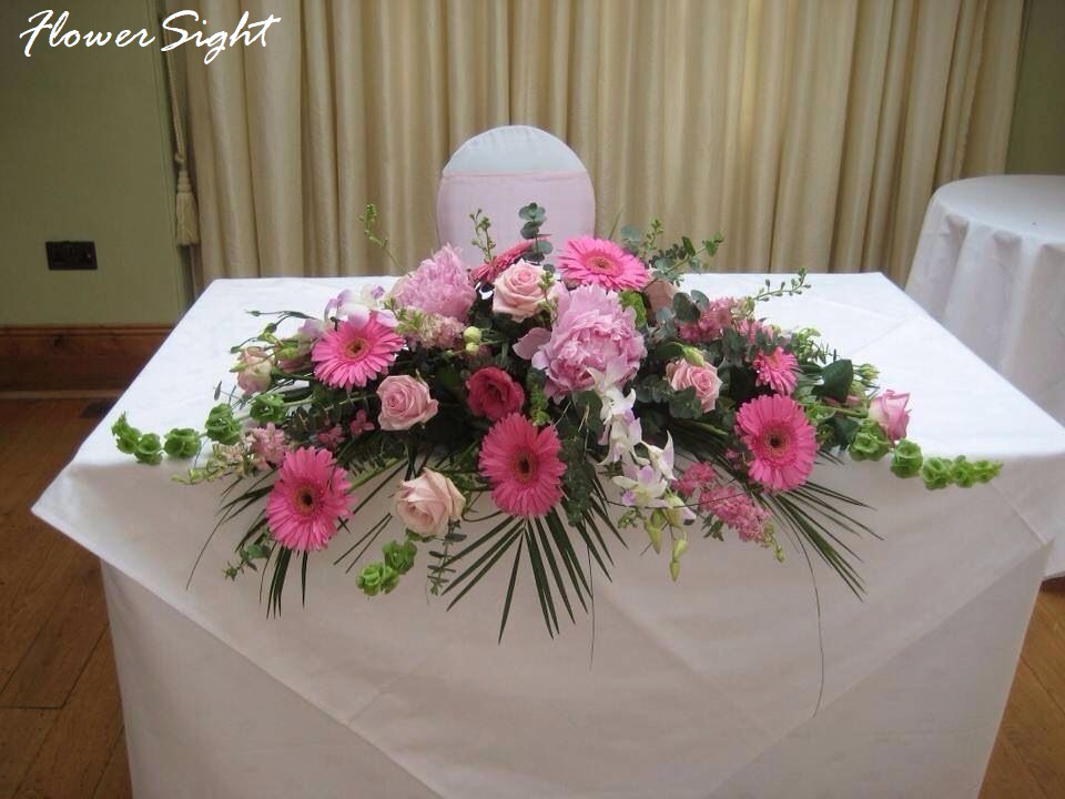 Lẵng hoa để bàn họp hội nghị