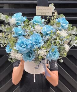 Hộp hoa tươi mà xanh dương "Độc đáo"