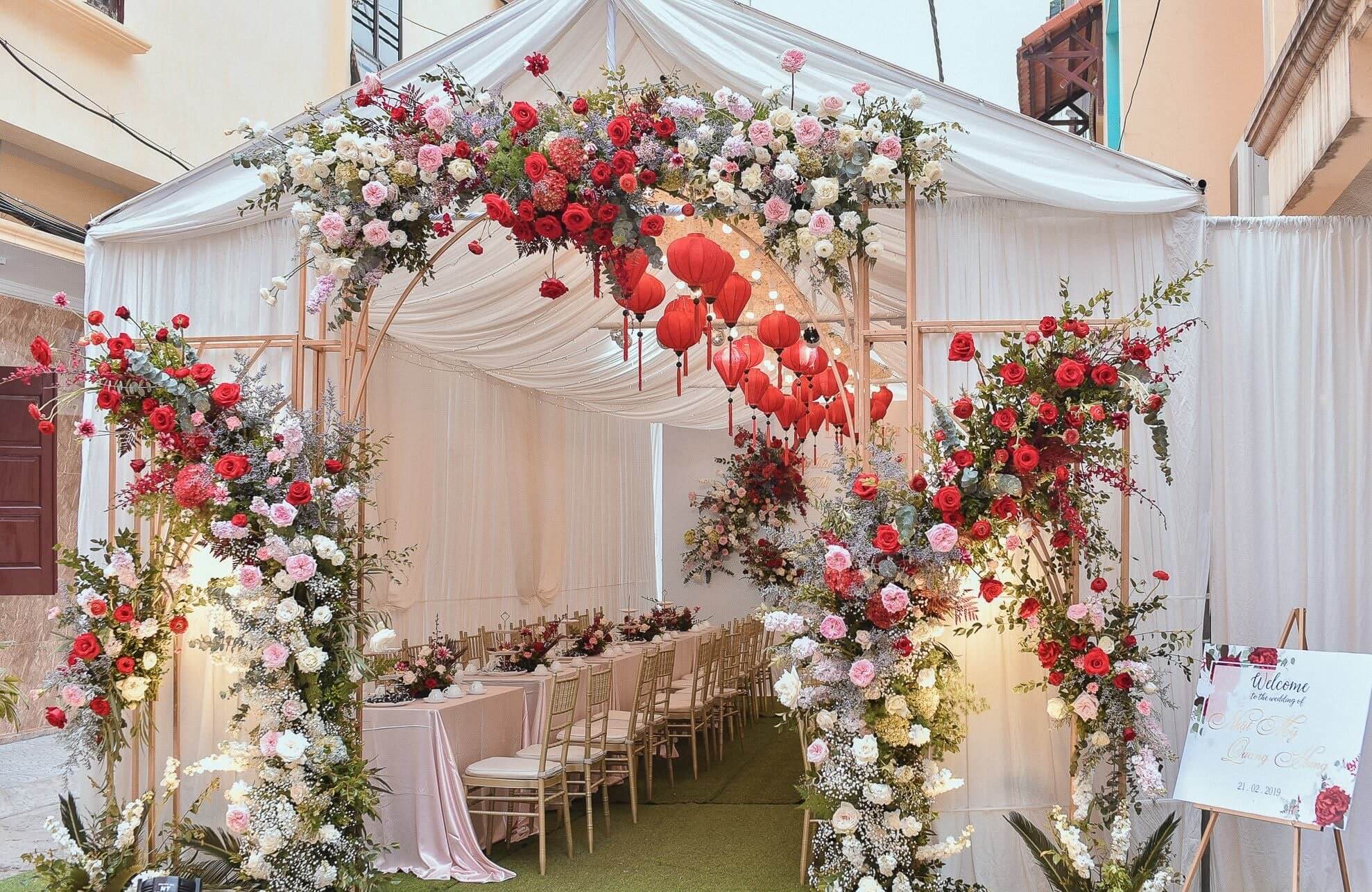 cổng cưới hoa hồng