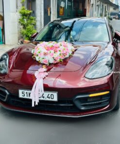 Trang trí xe hoa cưới màu đỏ