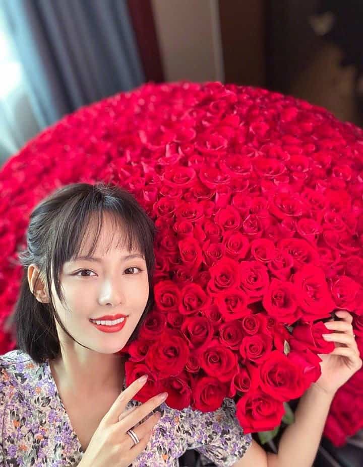 Bó hoa hồng 999 bông