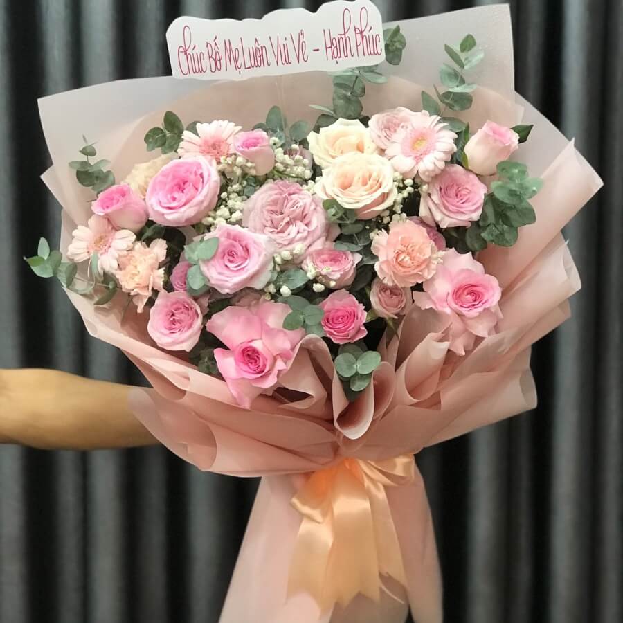 Bó hoa hồng nhạt