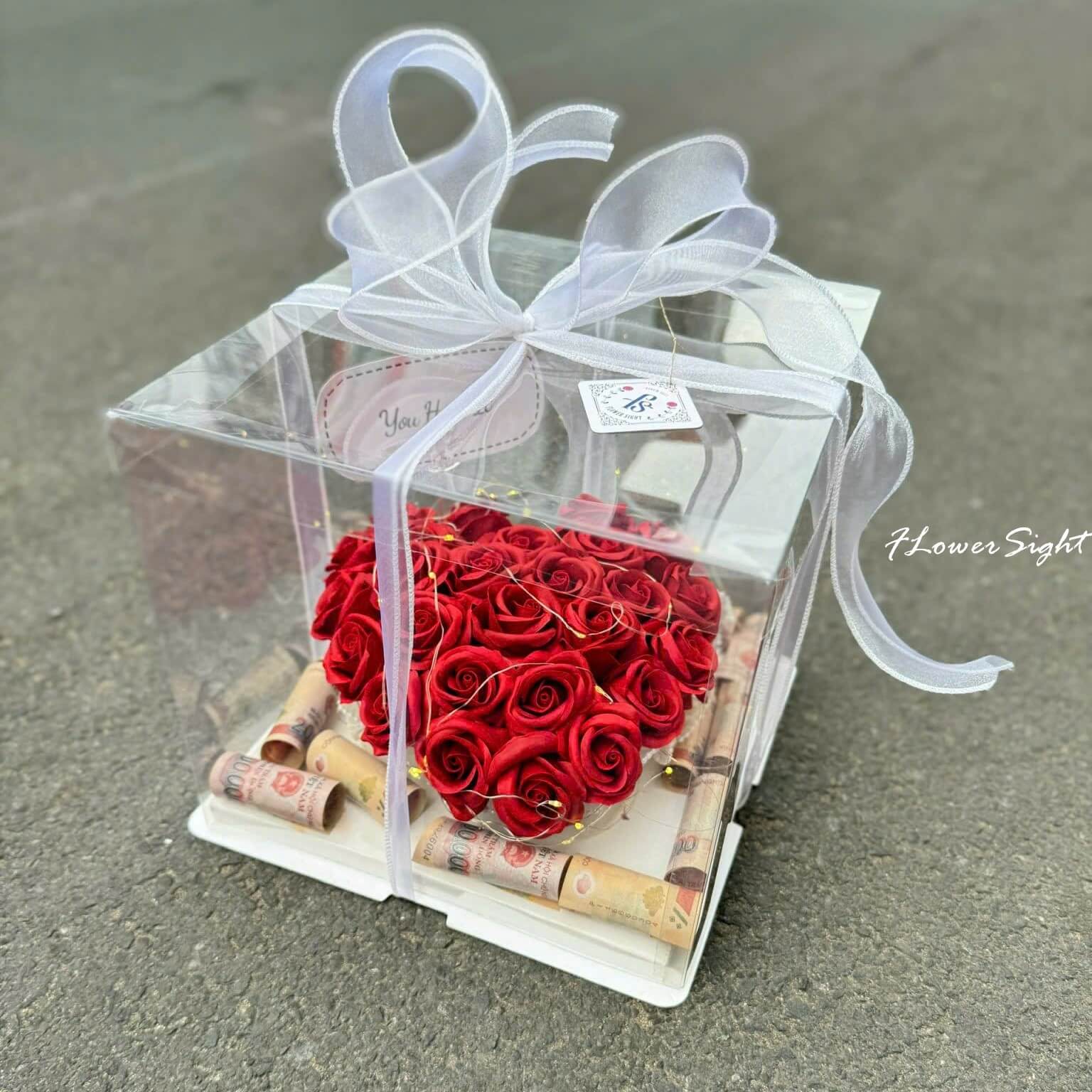 Hộp hoa sáp trái tim