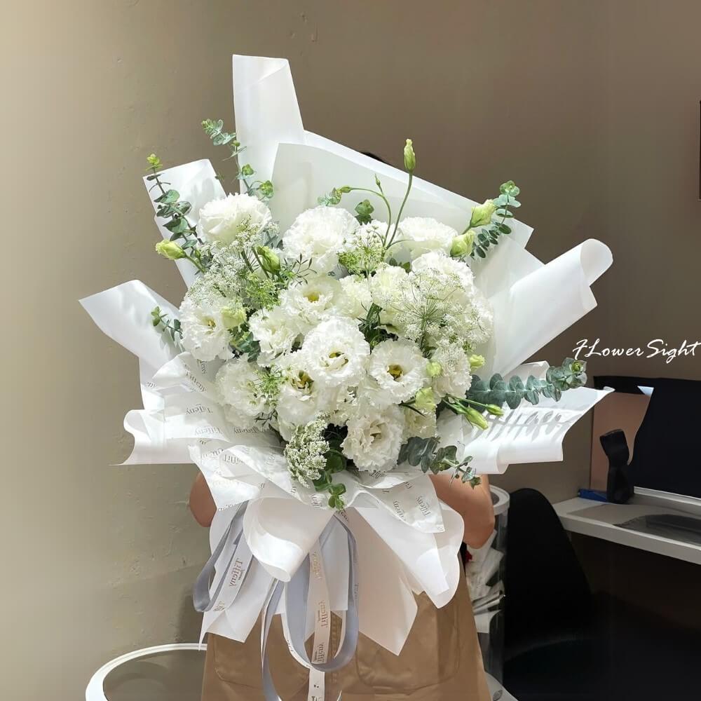 Bó hoa cát tường trắng