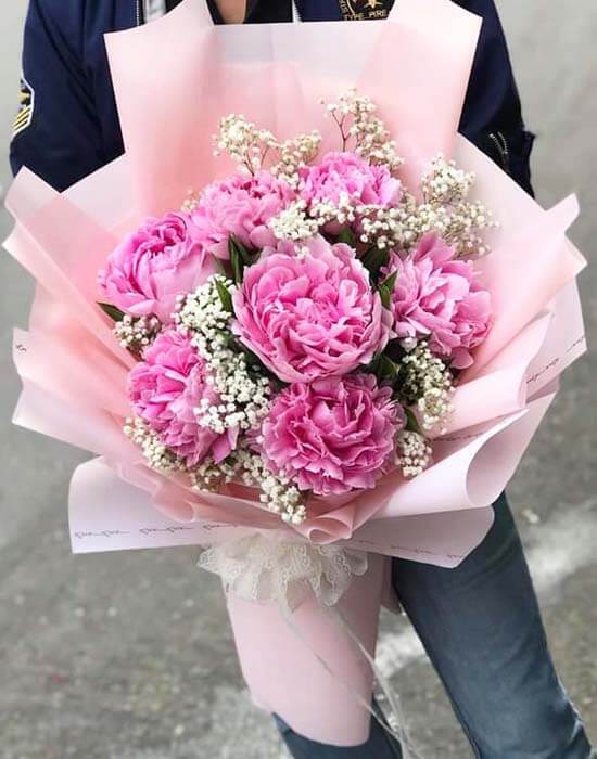 Bó hoa mẫu đơn hồng