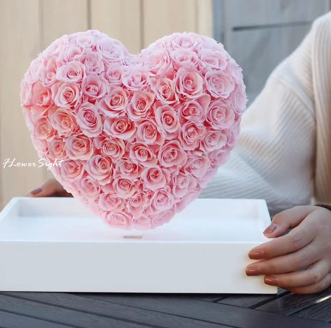 Hộp hoa sáp hình trái tim