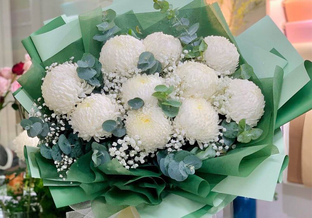 Bó cúc mẫu đơn trắng