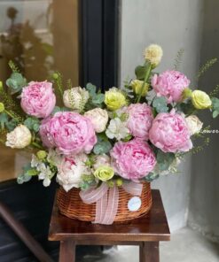 Giỏ hoa mâu đơn