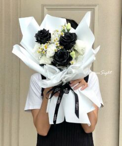 Bó hoa đen trắng